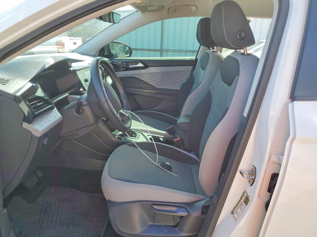 Volkswagen Taos S