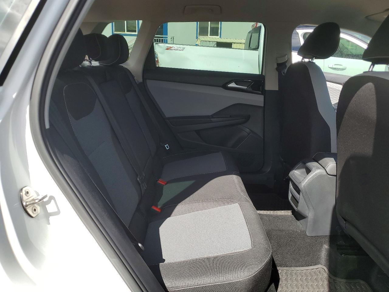 Volkswagen Taos S
