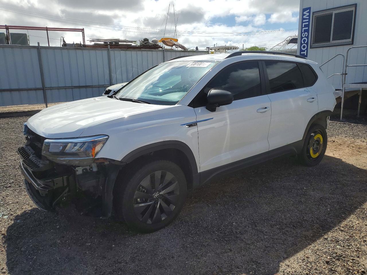 Salvage Volkswagen Taos Image