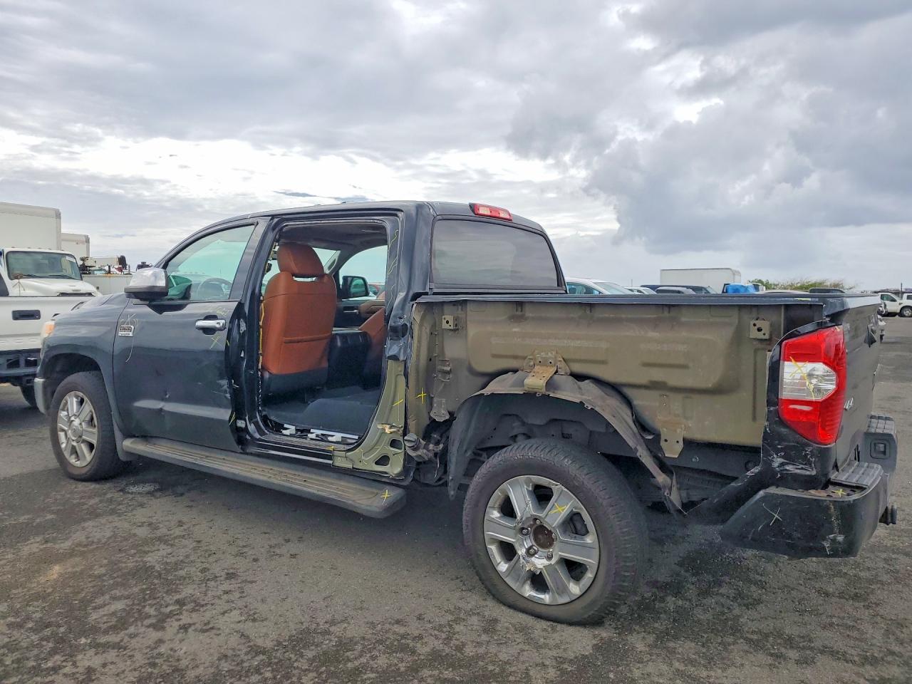 Toyota Tundra Crewmax 1794