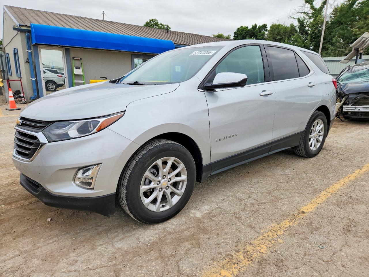 Salvage Chevrolet Equinox Image