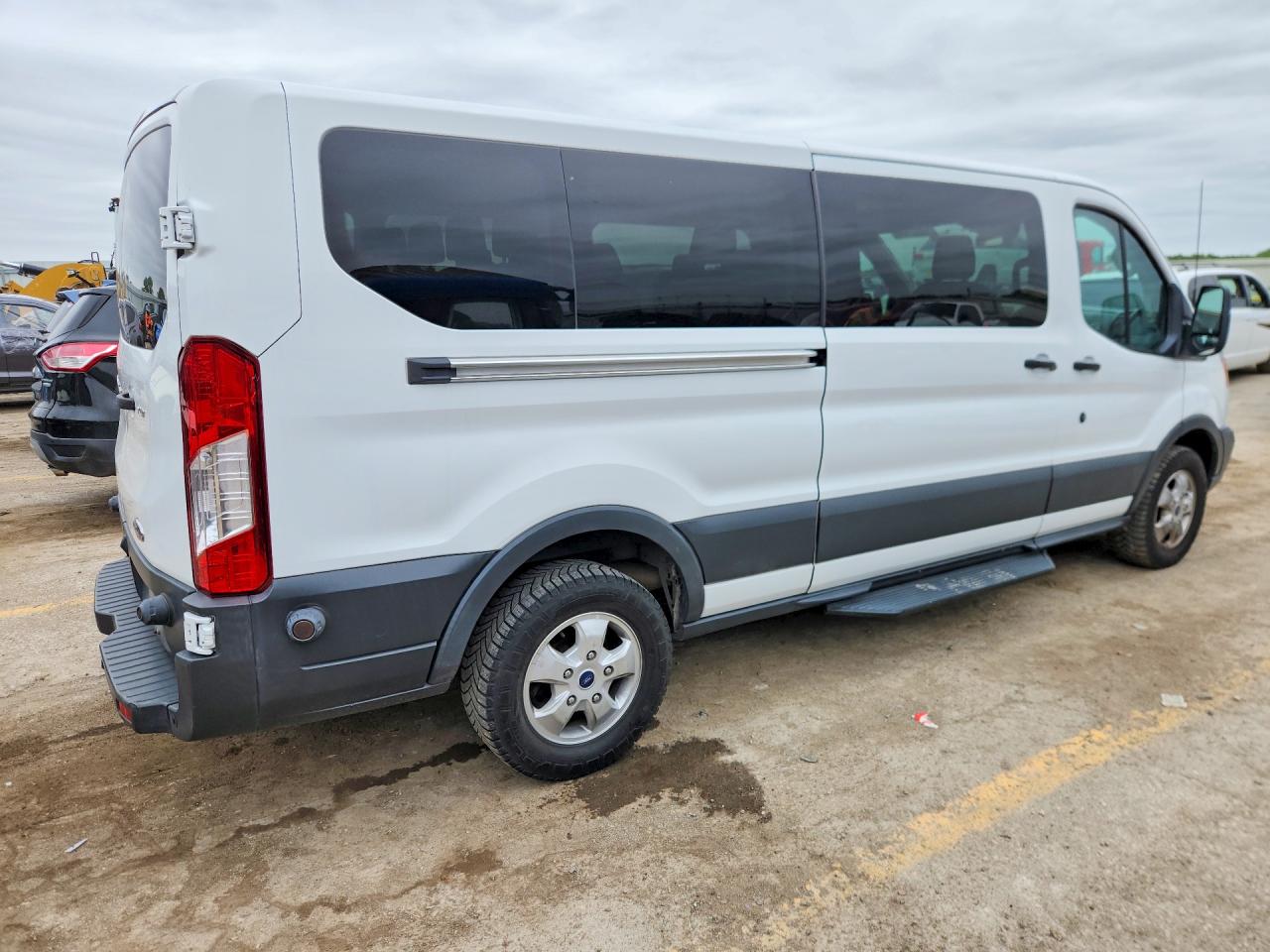 Ford Transit T-350