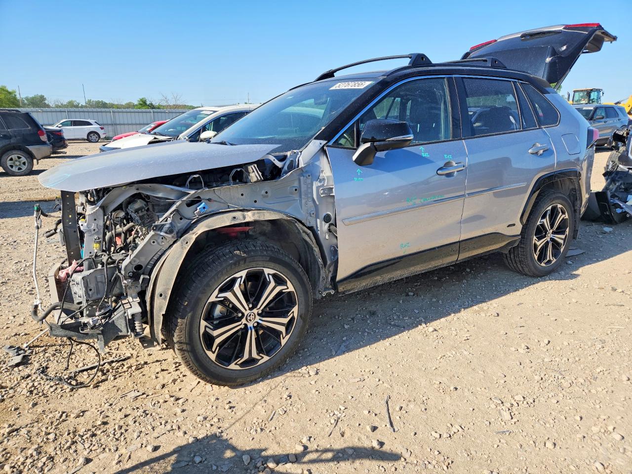 Salvage Toyota RAV4 Image