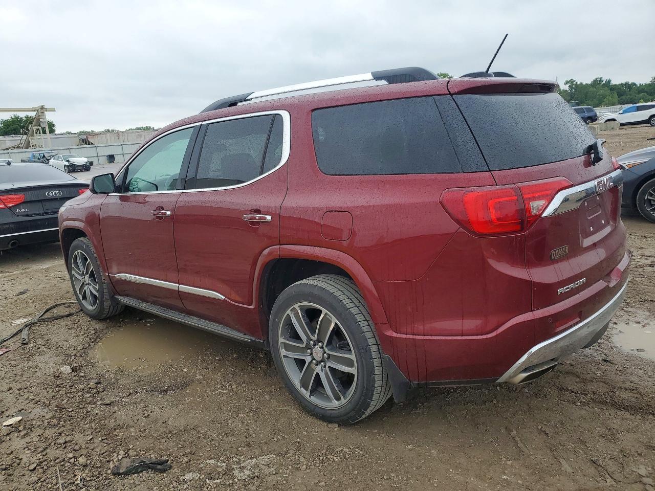 GMC Acadia Denali