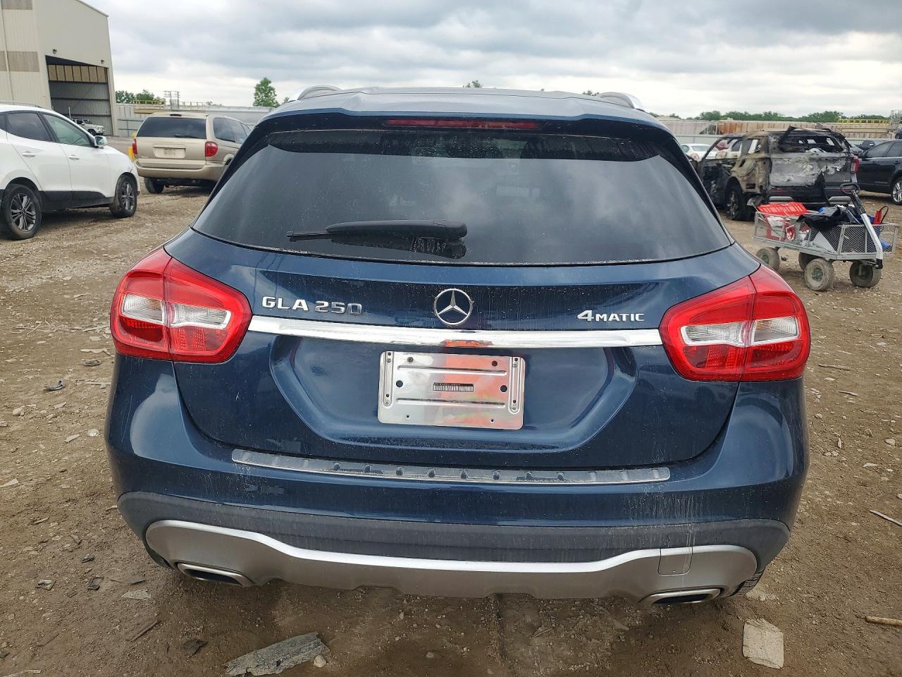 Mercedes-Benz GLA 250 4matic