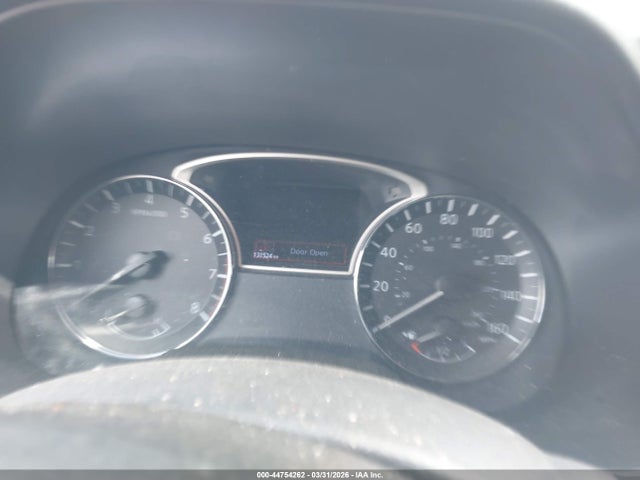 Nissan Pathfinder Sl 2wd