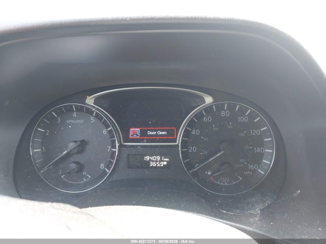 Nissan Pathfinder S