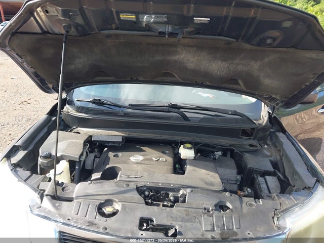 Nissan Pathfinder S