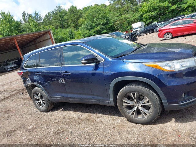 Toyota Highlander Xle V6