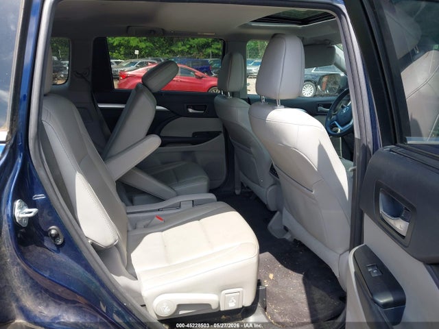 Toyota Highlander Xle V6