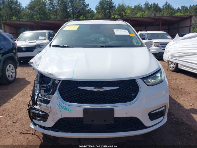 Chrysler Pacifica Touring L