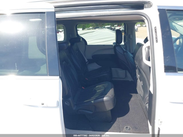 Chrysler Pacifica Touring L