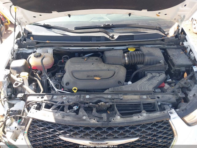 Chrysler Pacifica Touring L