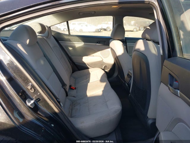 Hyundai ELANTRA Value Edition