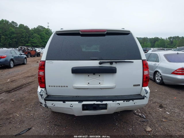 Chevrolet Suburban 1500 Lt