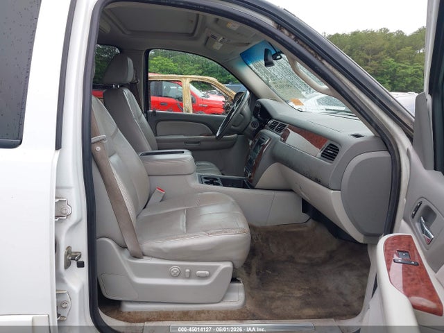 Chevrolet Suburban 1500 Lt
