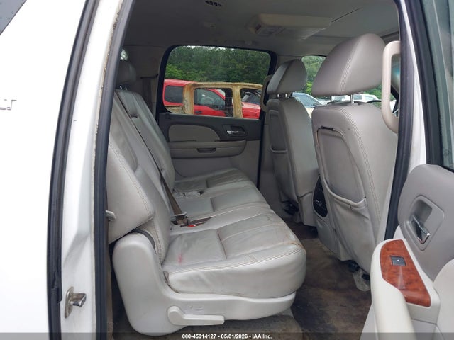 Chevrolet Suburban 1500 Lt