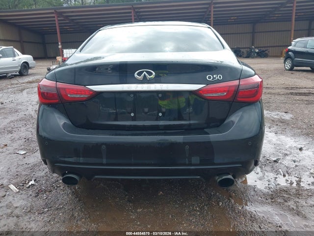 INFINITI Q50 Luxe