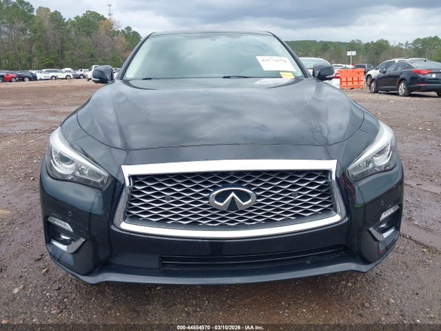 INFINITI Q50 Luxe