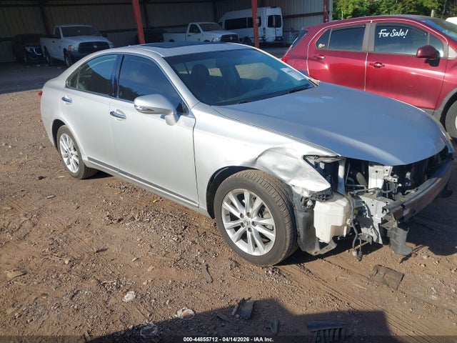 Salvage Lexus Es Image