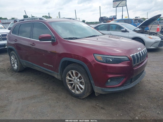 Salvage Jeep Cherokee Image