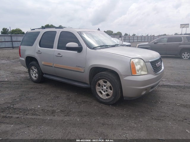 Salvage GMC Yukon Image