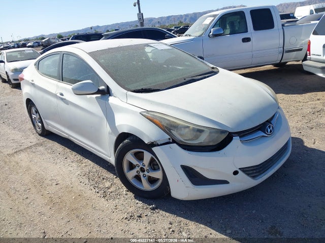 Salvage Hyundai ELANTRA Image