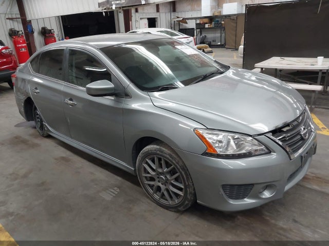 Salvage Nissan Sentra Image