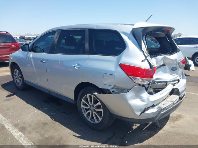 Nissan Pathfinder S