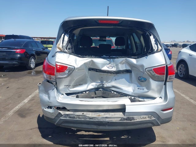 Nissan Pathfinder S