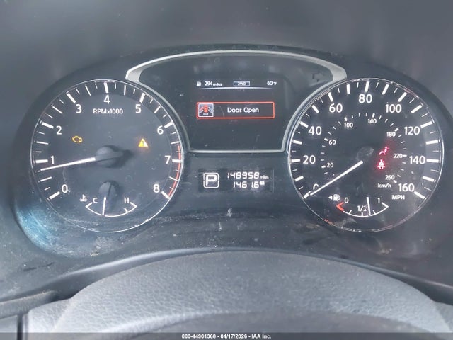 Nissan Pathfinder S
