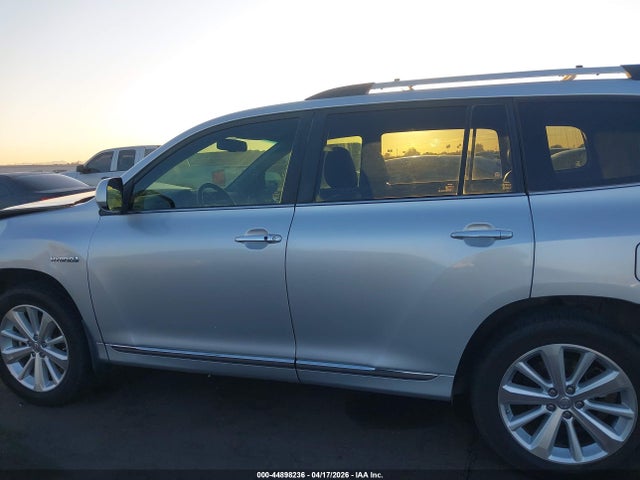 Toyota Highlander Limited V6