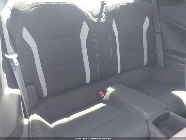 Chevrolet Camaro Rwd  1lt