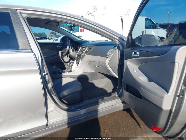 Hyundai SONATA Se 2.0t