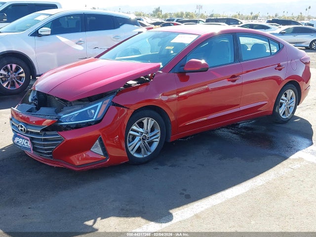 Hyundai ELANTRA Sel