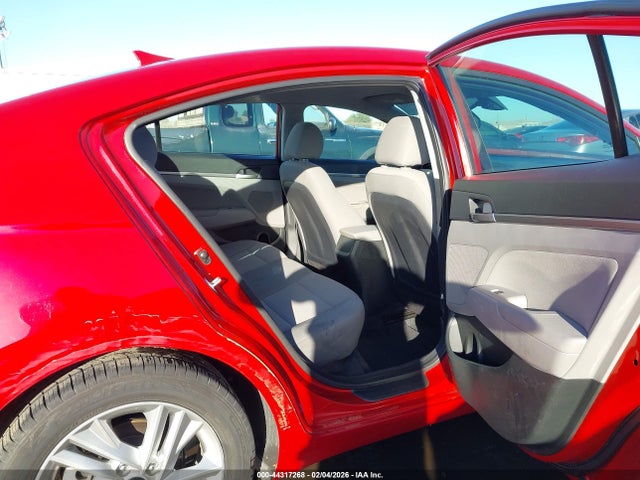Hyundai ELANTRA Sel