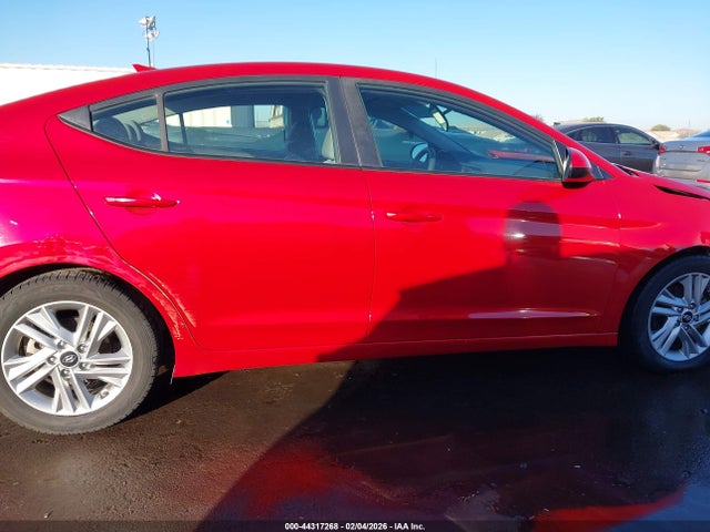 Hyundai ELANTRA Sel