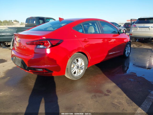 Hyundai ELANTRA Sel