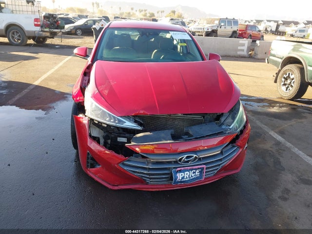 Hyundai ELANTRA Sel