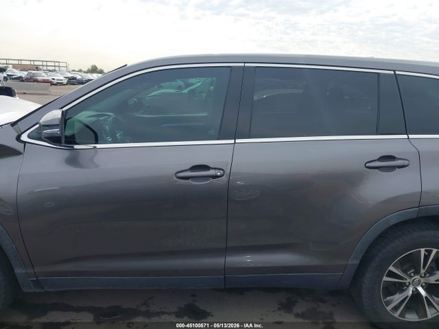 Toyota Highlander Le