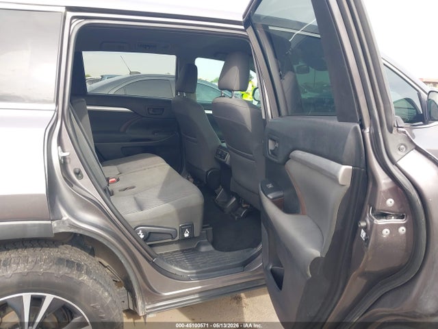 Toyota Highlander Le