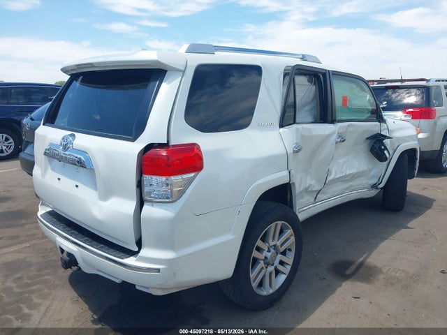 Toyota 4Runner Limited V6