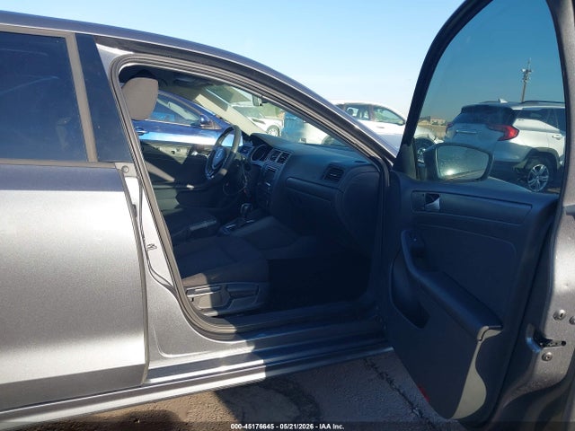 Volkswagen Jetta 1.4t S