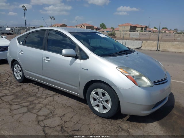 Salvage Toyota Prius Image