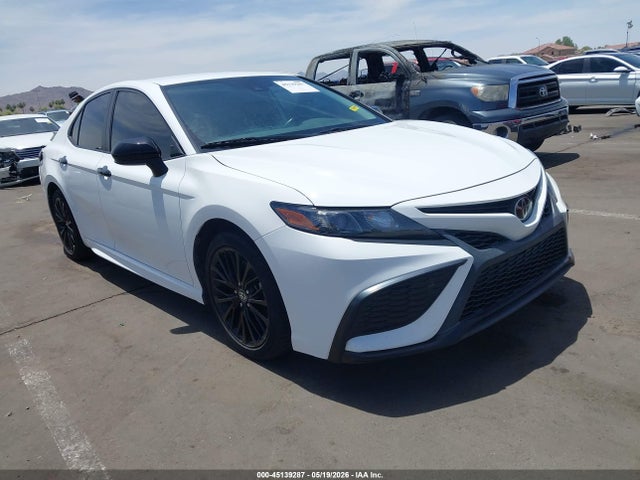 Salvage Toyota Camry Image