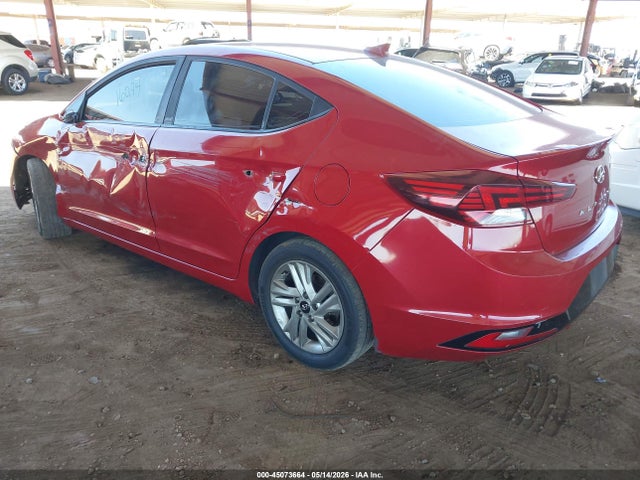 Hyundai ELANTRA Sel
