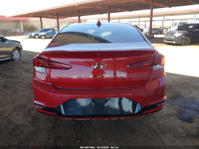 Hyundai ELANTRA Sel