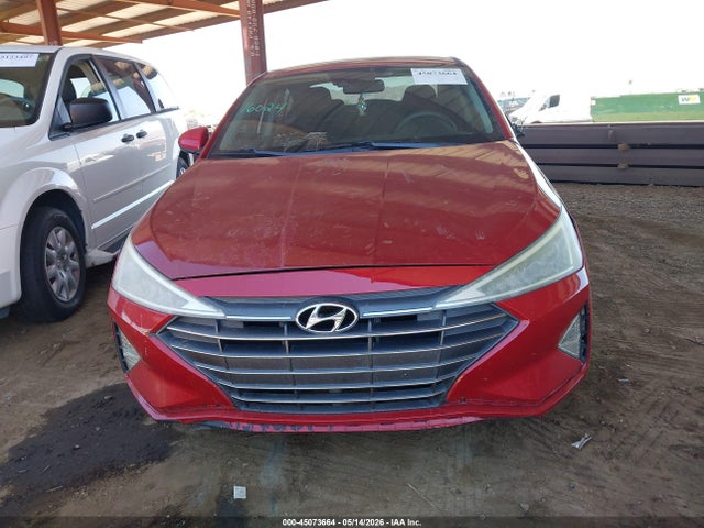Hyundai ELANTRA Sel