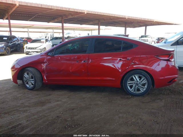Hyundai ELANTRA Sel