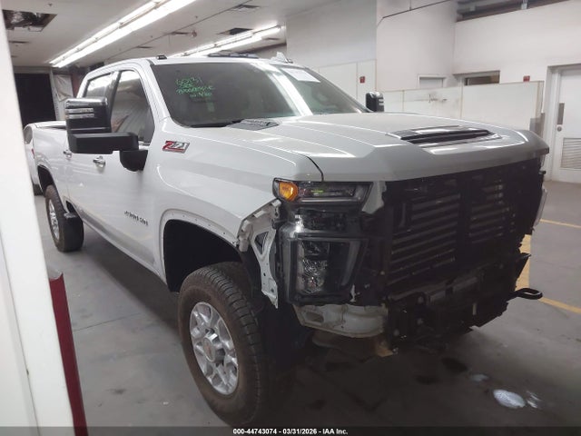 Salvage Chevrolet Silverado 2500 Image